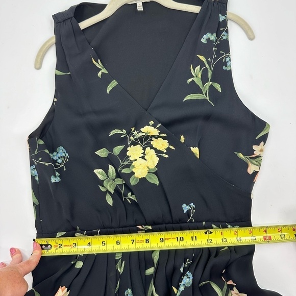 Joie Silk Braydon Dress Size Large Floral Black Caviar Wrap Bust Pleated Skirt - Picture 13 of 15